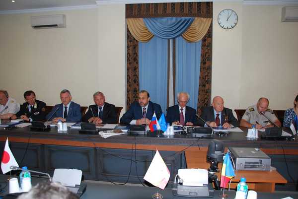 Новые шаги народной дипломатии